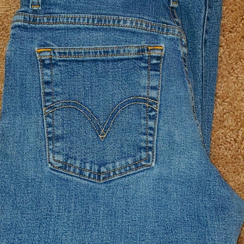 Levis Size 14 M